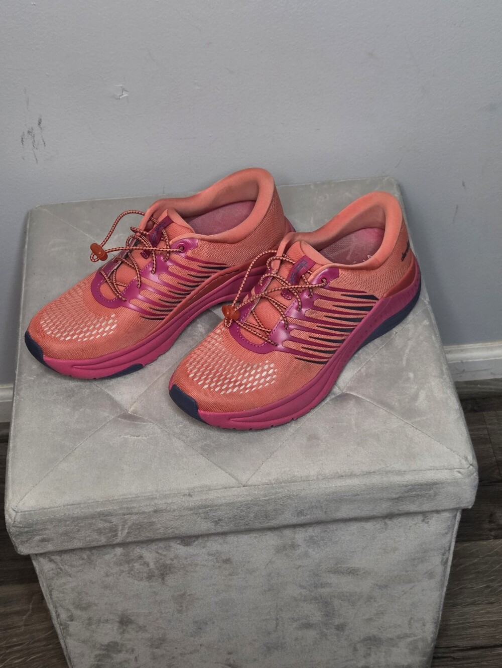 dansko Vionic Pro Women's Coral Pink Lightweight Athletic Sneakers